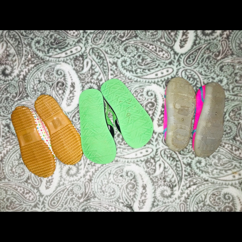 Girls Shoe Bundle of 3 (Size 7/8) - Picture 2 of 5